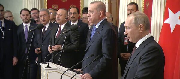 Прекращение огня и коридор безопасности: о чем договорились Путин и Эрдоган по Сирии - Sputnik Латвия