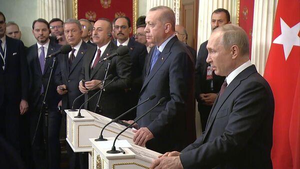 Прекращение огня и коридор безопасности: о чем договорились Путин и Эрдоган по Сирии - Sputnik Латвия