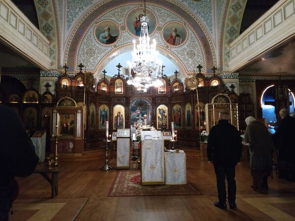 В православие всем лютеранским приходом: истории латышей, сменивших веру - Sputnik Латвия