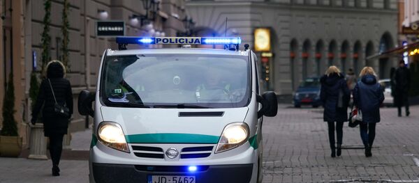 Автомобиль Полиции самоуправления в Старой Риге - Sputnik Латвия