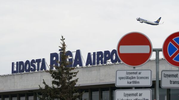 Самолет авиакомпании Ryanair взлетает из аэропорта Рига - Sputnik Латвия