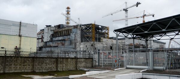 Černobiļas AES ceturtā energobloka sarkofāgs - Sputnik Latvija