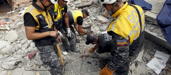 Последствия землетрясения близ города Манта, Эквадор Последствия землетрясения близ города Манта, Эквадор - Sputnik Латвия