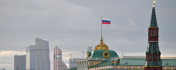 Московский Кремль и небоскребы делового центра Москва-сити, архивное фото Московский Кремль и небоскребы делового центра Москва-сити, архивное фото - Sputnik Latvija