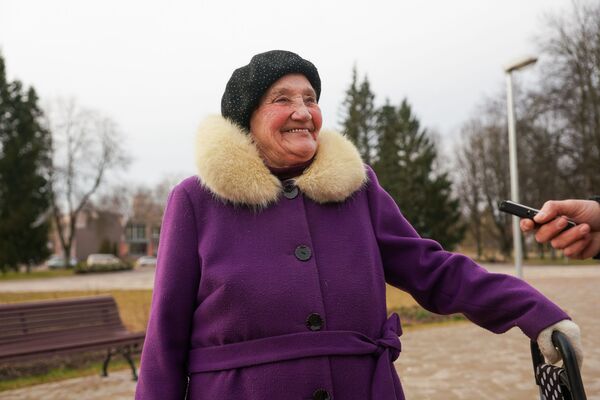 Трагедия на границе: латыши сидят без врачей в Валге, эстонцы - без дешевой водки в Валке - Sputnik Латвия