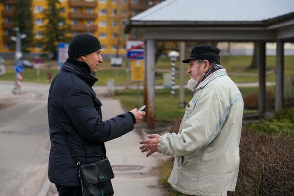 Трагедия на границе: латыши сидят без врачей в Валге, эстонцы - без дешевой водки в Валке - Sputnik Латвия