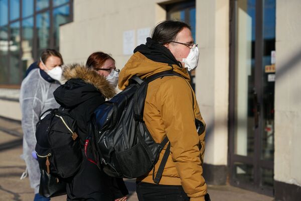 Дипломатическая миссия выполнена: как Рига и Киев менялись репатриантами - Sputnik Латвия