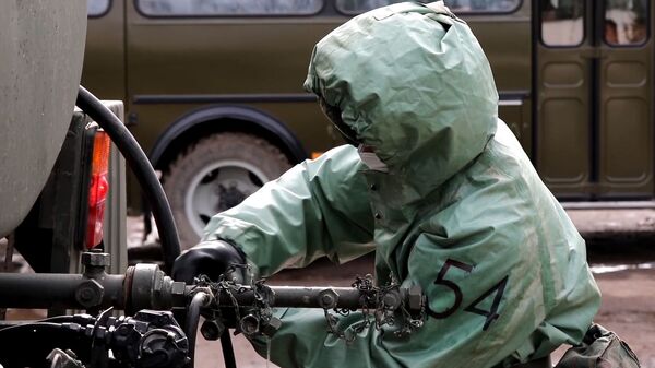 Проверка готовности войск РХБЗ к возникновению угрозы заражения вирусными инфекциями - Sputnik Latvija