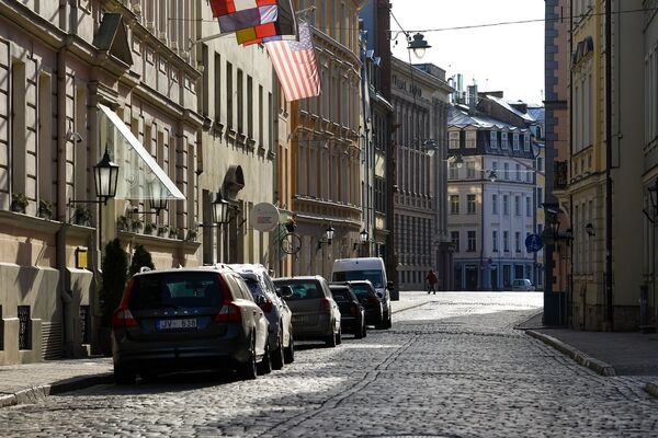 Пустая улица в Старой Риге - Sputnik Латвия