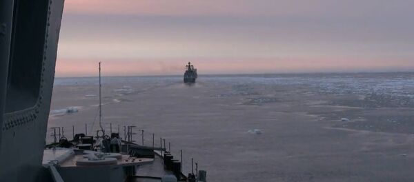 Корабли Тихоокеанского флота России прошли через льды пролива Лаперуза - Sputnik Латвия