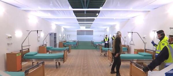 Для безопасности: медики из России разворачивают в Бергамо полевой госпиталь Для безопасности: медики из России разворачивают в Бергамо полевой госпиталь - Sputnik Латвия