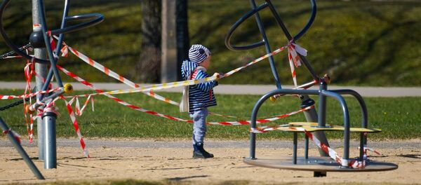 В парке Победы в Риге цветет сакура В парке Победы в Риге цветет сакура - Sputnik Латвия