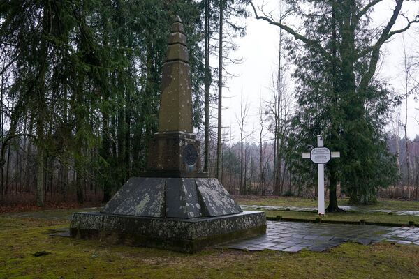 Спите, орлы боевые: что в Латвии происходит с останками героев Первой мировой - Sputnik Латвия