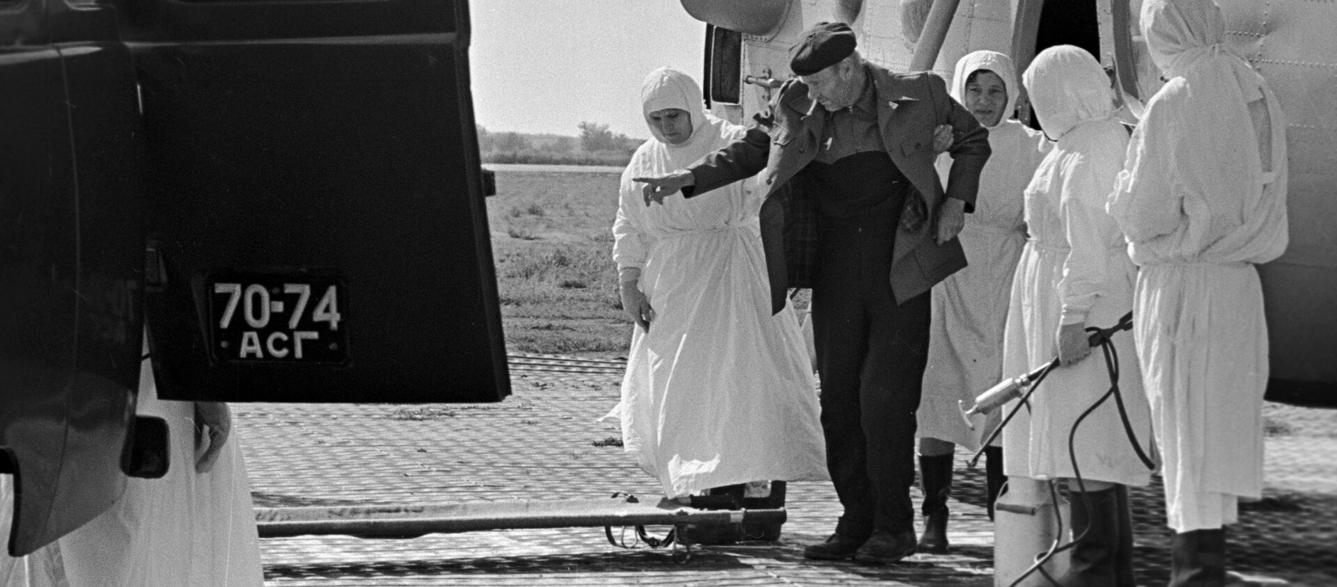 Отправка больного холерой в инфекционную больницу Астрахани, 1970 год - Sputnik Латвия, 1920, 14.04.2020