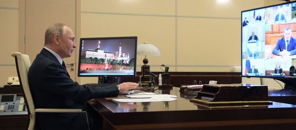 Президент РФ В. Путин провел совещание с членами правительства РФ - Sputnik Латвия