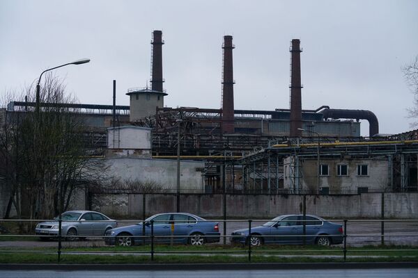 Езжайте в Россию, где ждет карьера: лидер Русской общины Лиепаи против мытья туалетов в ЕС Езжайте в Россию, где ждет карьера: лидер Русской общины Лиепаи против мытья туалетов в ЕС - Sputnik Латвия