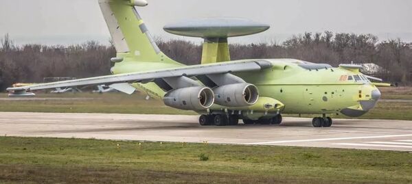 Самолет дальнего радиолокационного обнаружения и управления (ДЛРО) А-100 Премьер  Самолет дальнего радиолокационного обнаружения и управления (ДЛРО) А-100 Премьер - Sputnik Latvija