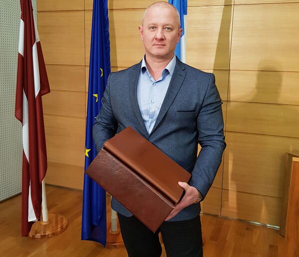 Проезд за 4 евро и плата за квартиру - 300: чем рижанам грозит новый план Маршалла - Sputnik Латвия