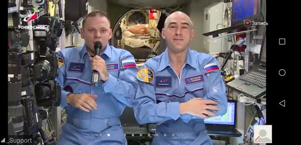 Телемост Россия - США: дух Эльбы подпортил рижский памятник оккупации в Google - Sputnik Латвия