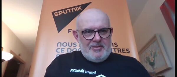Руководитель учебных программ МИА Россия сегодня Олег Щедров на вебинаре SputnikPro - Sputnik Latvija