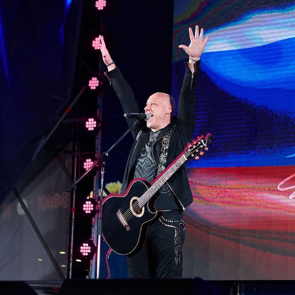 Мы бросили вызов вирусу: как пройдет конкурс фронтовых песен на иностранных языках - Sputnik Латвия