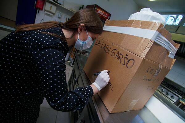 Работаем за идею: кто в Латвии готов трудиться бесплатно и почему - Sputnik Латвия