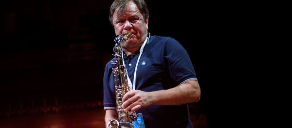 Президентский 16:00 Благотворительный онлайн-марафон Doctor Jazz Party в поддержку врачей Президентский 16:00 Благотворительный онлайн-марафон Doctor Jazz Party в поддержку врачей - Sputnik Латвия