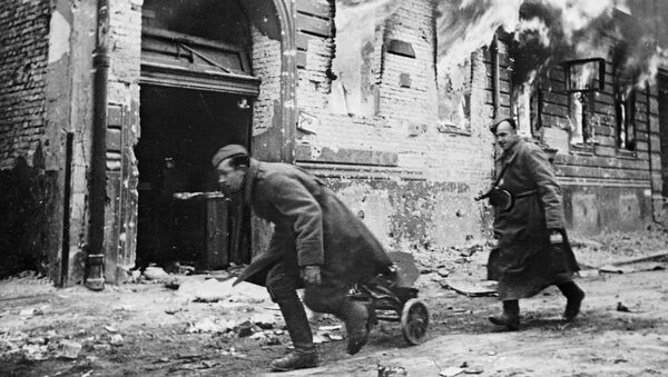 Советские войска в Берлине, 1945 год - Sputnik Латвия