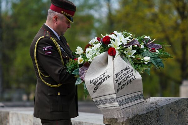 Чужой праздник: как и почему верхушка Латвии пытается отказаться от Дня Победы - Sputnik Латвия