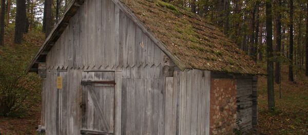 Банька, в которой проходили конспиративные встречи Иманта Судмалиса с советскими военнопленными в 1941 году - Sputnik Латвия