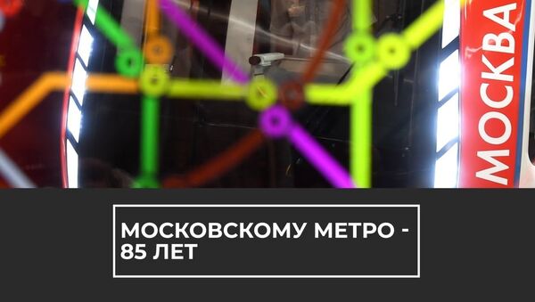 История московского метро: уникальные кадры хроники - Sputnik Latvija