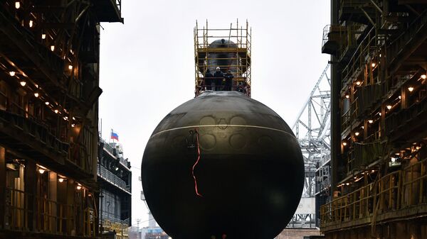Спуск на воду дизель-электрической подводной лодки Волхов - Sputnik Latvija