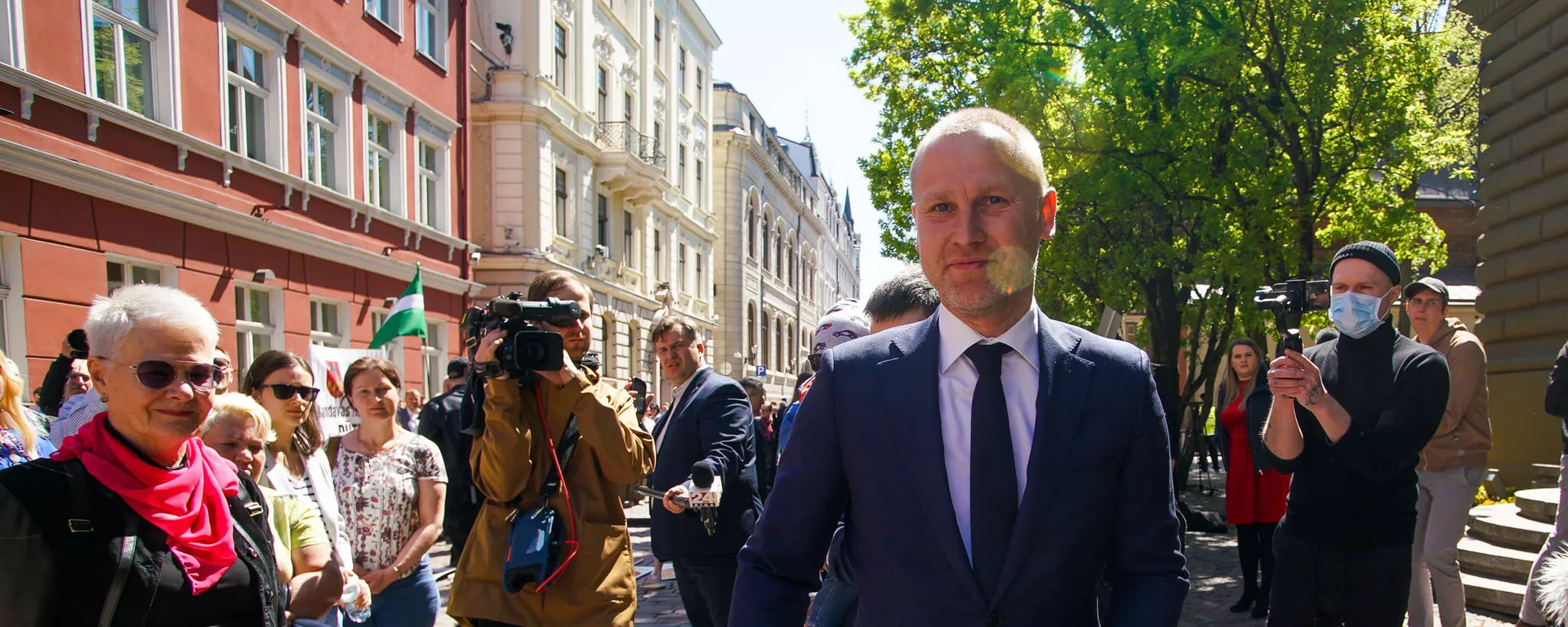 Пикет у здания Сейма против утверждения краевой реформы на удаленном заседании - Sputnik Латвия, 1920, 30.06.2021