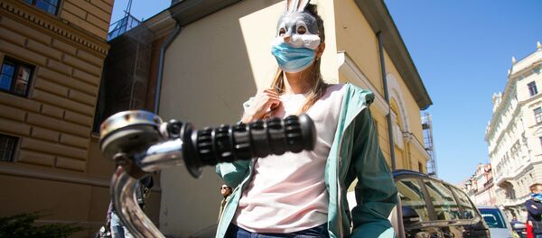 Пикет у здания Сейма против утверждения краевой реформы на удаленном заседании - Sputnik Латвия