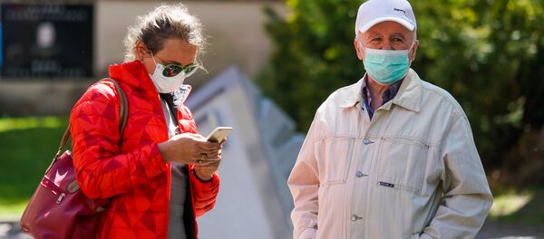 Пикет у здания Сейма против утверждения краевой реформы на удаленном заседании Пикет у здания Сейма против утверждения краевой реформы на удаленном заседании - Sputnik Latvija