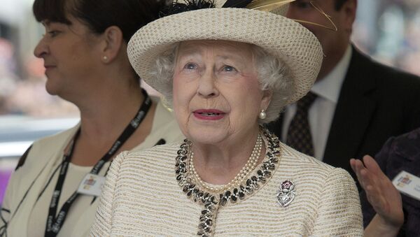 Королева Великобритании Елизавета II во время своего 60-летнего юбилея правления, июль 2012 - Sputnik Latvija