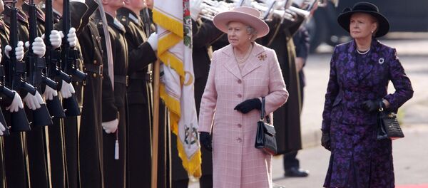 Королева Великобритании Елизавета II и Президент Латвии Вайра Вике-Фрейберга Королева Великобритании Елизавета II и Президент Латвии Вайра Вике-Фрейберга - Sputnik Латвия