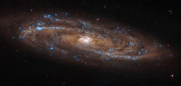 Спиральная галактика NGC 4100 - Sputnik Латвия