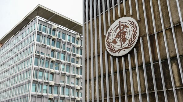 Здание штаб-квартиры Всемирной организации здравоохранения в Женеве.  - Sputnik Latvija