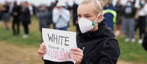 Швецию захлестнули протесты из-за гибели американца Джорджа Флойда - Sputnik Латвия