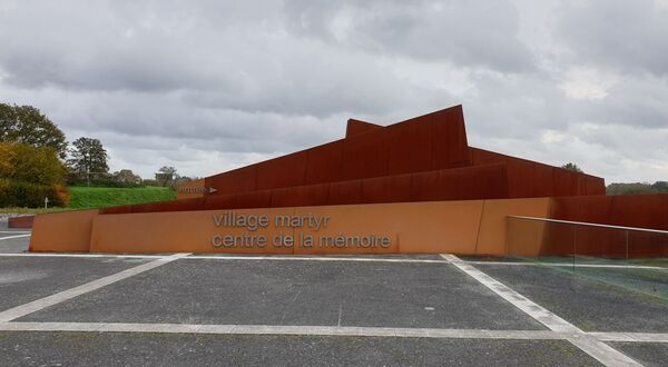 Самая жестокая расправа СС во Франции: трагедия Орадур-Сюр-Глан - Sputnik Латвия