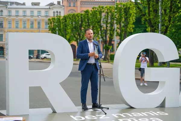 Рестарт туризма в Риге: трансляции в парках, пешеходная Тербатас и кафе на террасах Рестарт туризма в Риге: трансляции в парках, пешеходная Тербатас и кафе на террасах - Sputnik Латвия