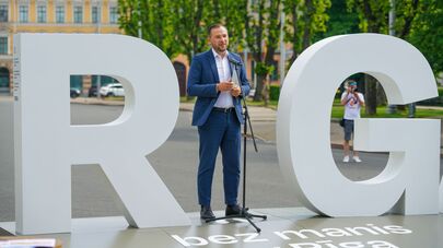 Глава временной администрации Риги Эдвин Балшевич призвал владельцев кафе и ресторанов открывать террасы