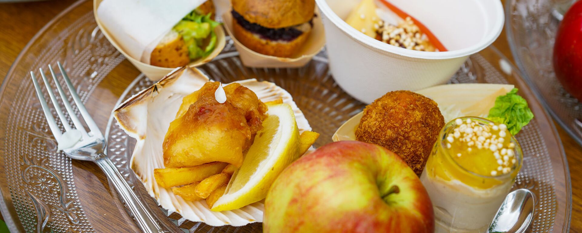 Новый формат досуга в латвийской столице этим летом – музыкальные пикники в парках и скверах - Sputnik Латвия, 1920, 02.03.2025