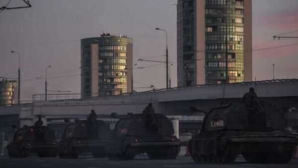 Передислокация военной техники в Москву для участия в параде Победы - Sputnik Латвия