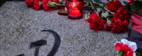 Символ серпа и молота, архивное фото Символ серпа и молота, архивное фото - Sputnik Latvija