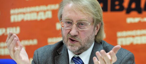 Академик РАН, заведующий отделом НИИ эпидемиологии Роспотребнадзора Вадим Покровский Академик РАН, заведующий отделом НИИ эпидемиологии Роспотребнадзора Вадим Покровский - Sputnik Latvija