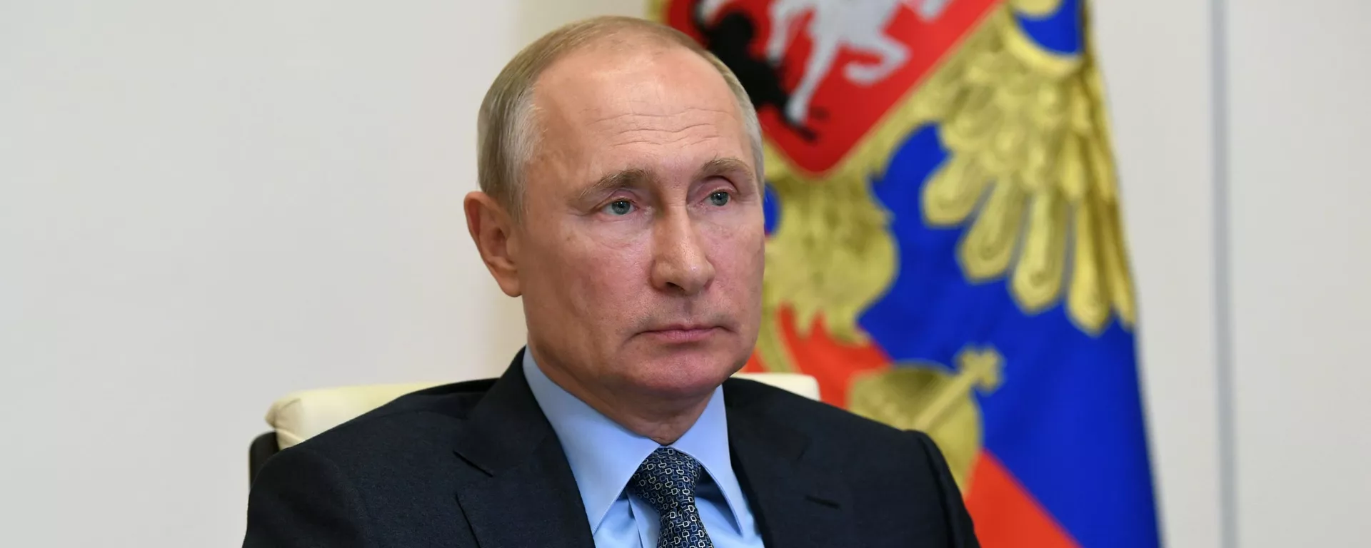 Президент РФ В. Путин провел совещание о реализации мер поддержки экономики и социальной сферы - Sputnik Латвия, 1920, 20.11.2020