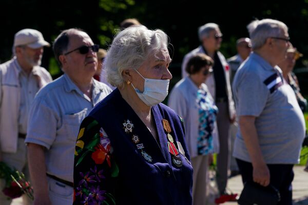 Кто не помнит прошлого, тот не владеет будущим: в Латвии вспоминали начало войны - Sputnik Латвия