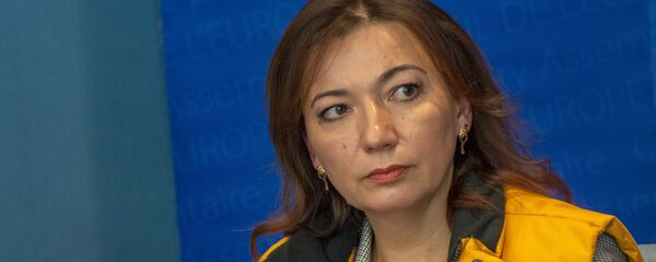 Глава Sputnik Эстония Елена Черышева во время пресс-конференции на полях сессии ПАСЕ, архивное фото Глава Sputnik Эстония Елена Черышева во время пресс-конференции на полях сессии ПАСЕ, архивное фото - Sputnik Латвия